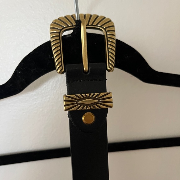 Women’s Black and Gold Western Belt - Picture 1 of 3